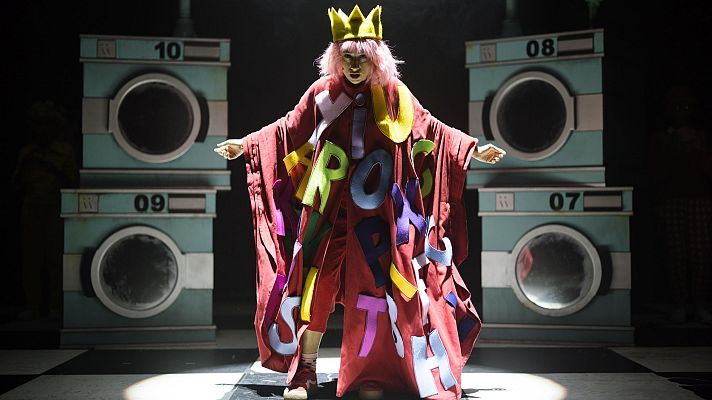 Telediario 2 - Un cuento de hadas contemporáneo: 'Caperucita en Manhattan' llega al Teatro de La Abadía