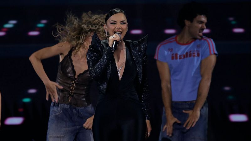 Chenoa canta "Atrévete", "Cuando tú vas" y "En tu cruz me clavaste" en la segunda semifinal