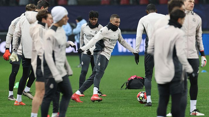 Los Deportes de La1 - El Real Madrid, a por una carambola ante el Brest y el agua
