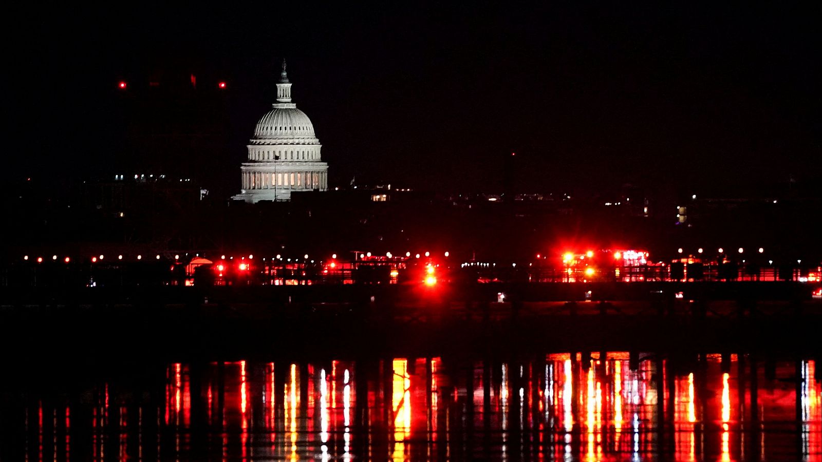 Accidente avión Washington: angustia de los familiares