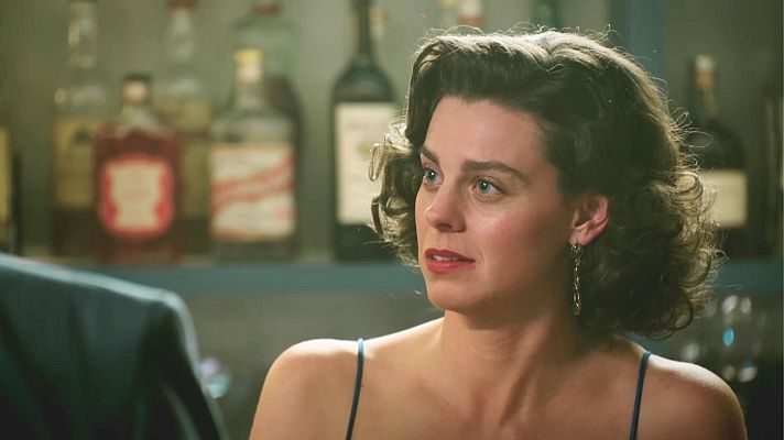 Salón de té La Moderna - Iván le cuenta su plan a Mercedes