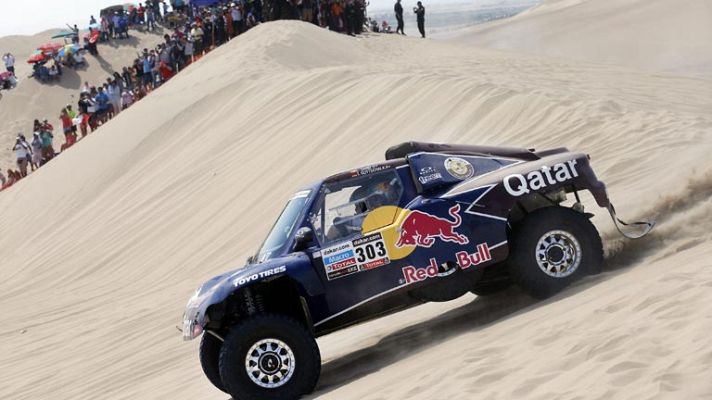 Telediario 1 - Carlos Sainz empieza valiente y con victoria en el Dakar
