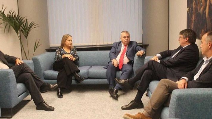 Telediario 2 - PSOE y Junts intentan acercar posturas con una reunión entre Santos Cerdán y Turull en Madrid