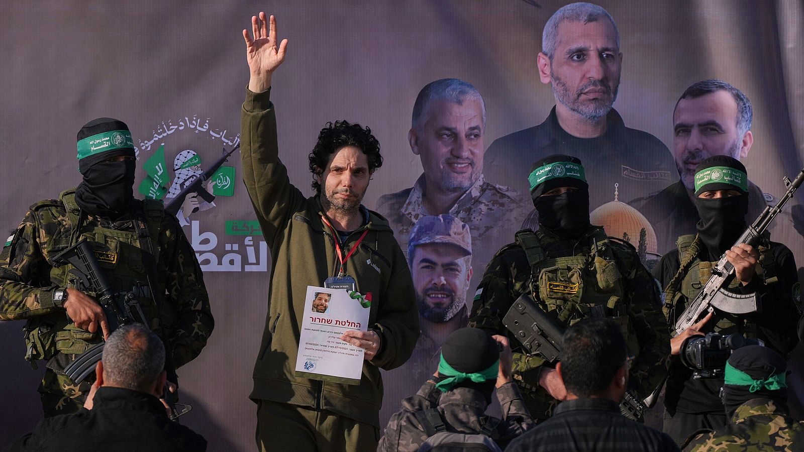 Hamás e Israel realizan el cuarto intercambio de la tregua en Gaza | Ver