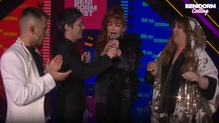 Yurena se cuela en el escenario del Benidorm Fest