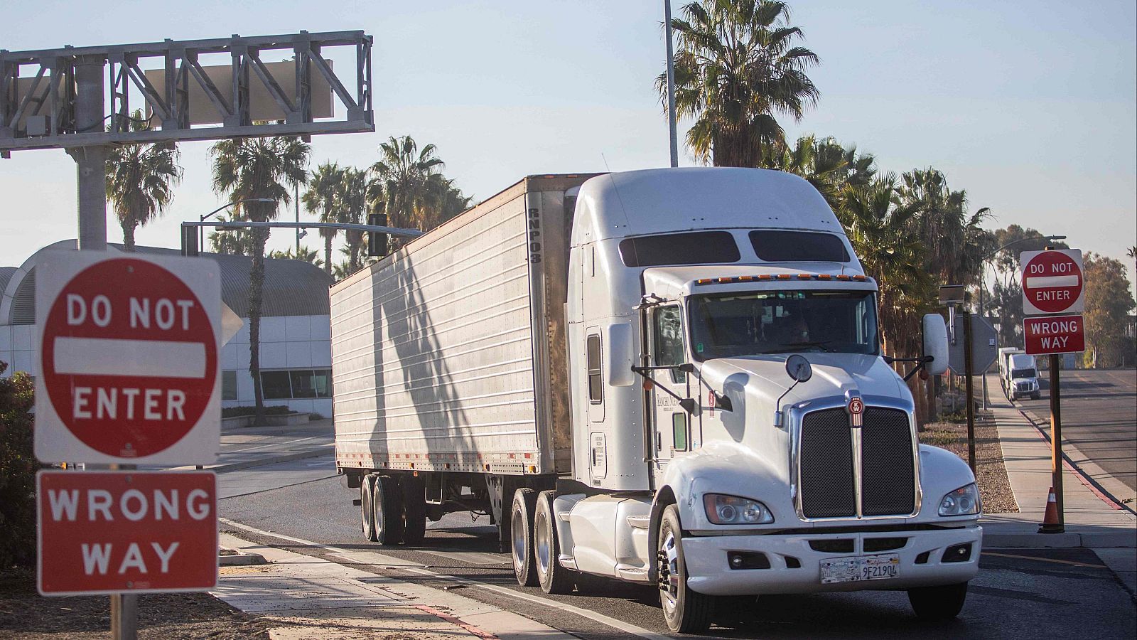 EE.UU. impone aranceles a China, México y Canadá | Ver