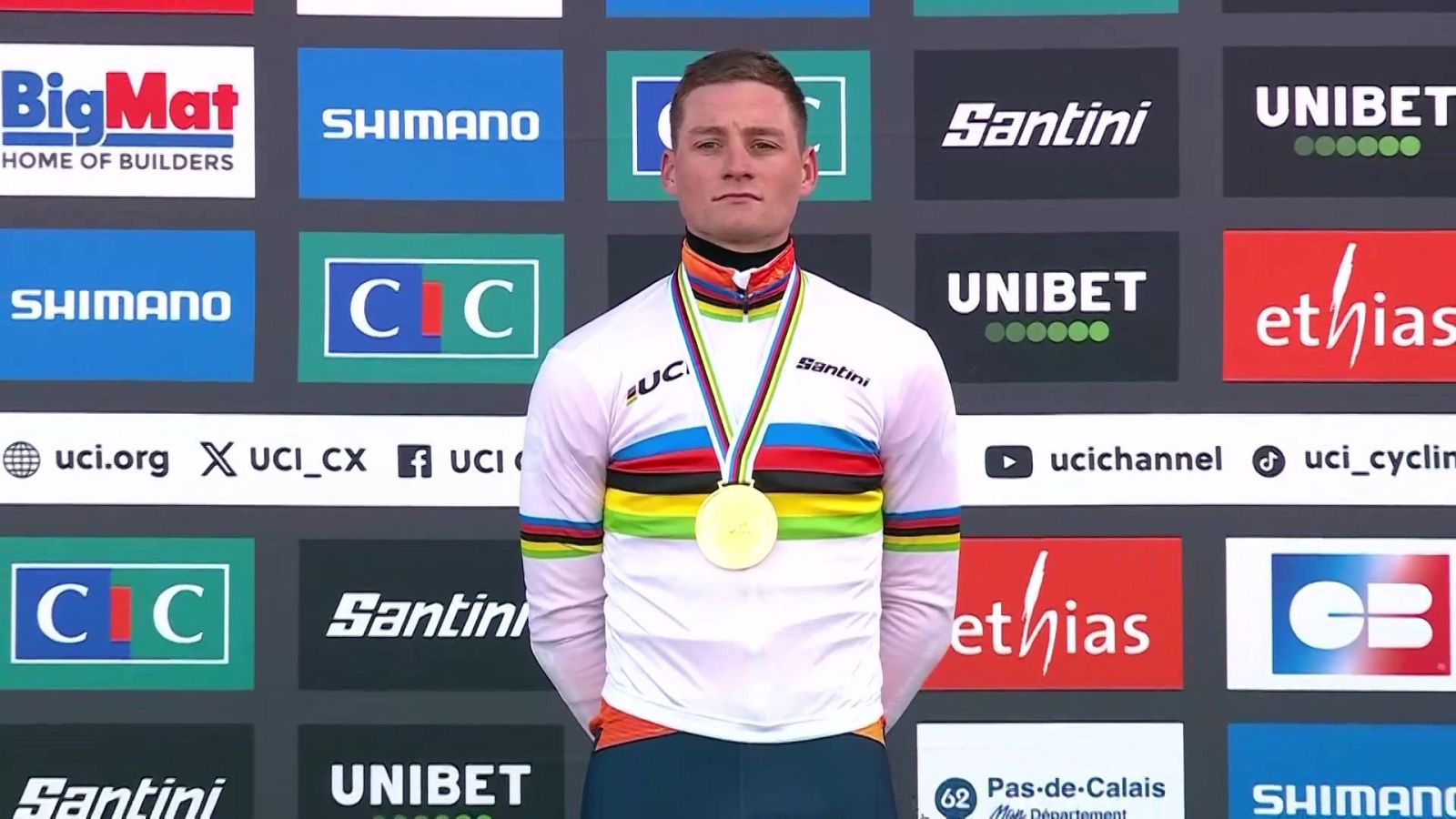 Van Der Poel gana su séptimo campeonato del mundo de Ciclocross | Ver