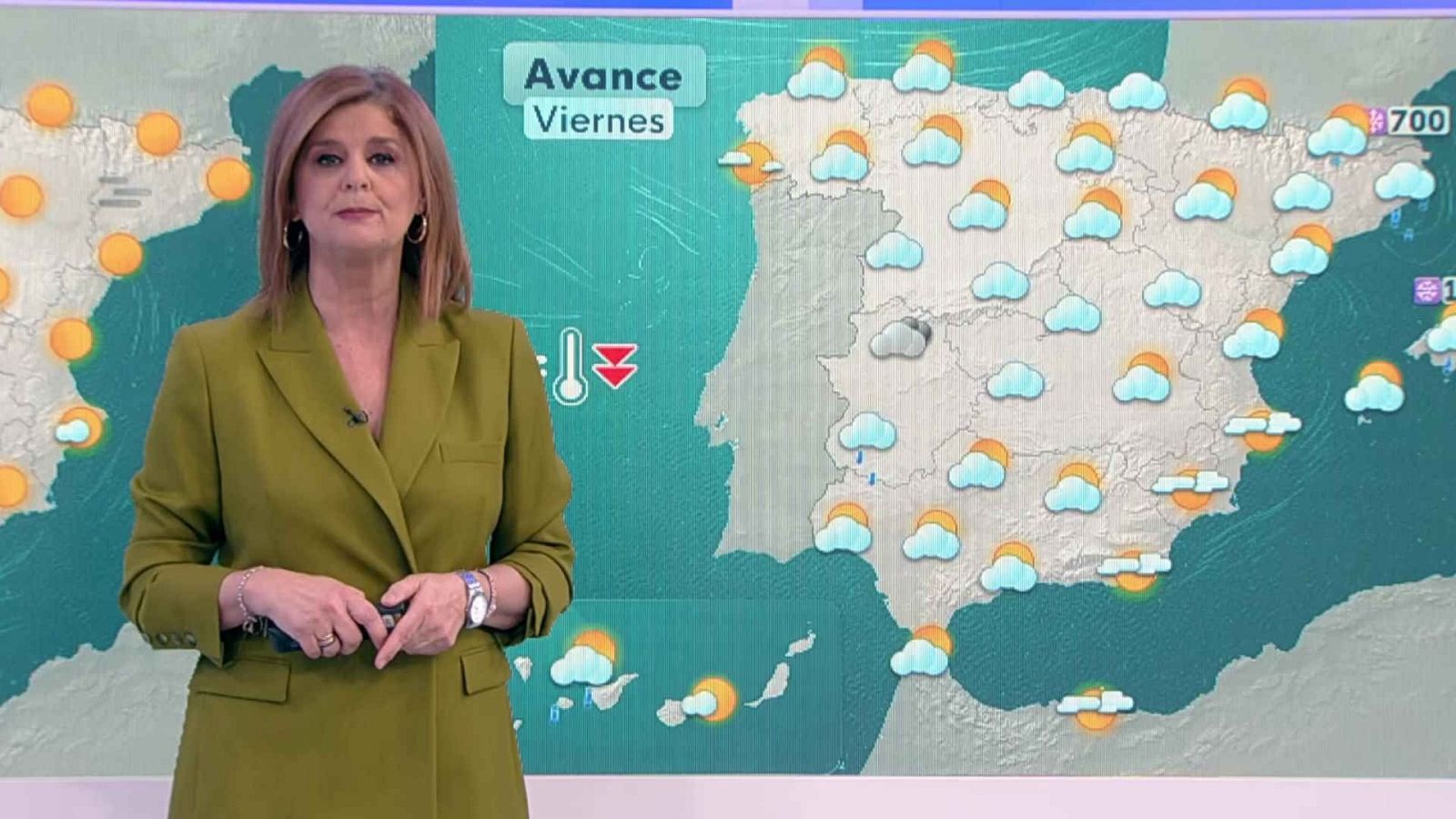 Precipitaciones fuertes y con tormentas en el entorno del Estrecho y mar de Alborán - ver ahora