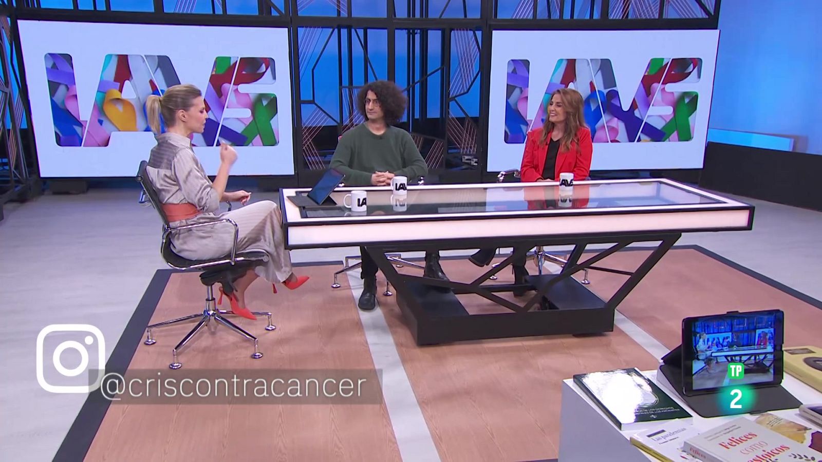 ENTREVISTA__CRIS_CONTRA_EL_CANCER - La aventura del Saber | Ver