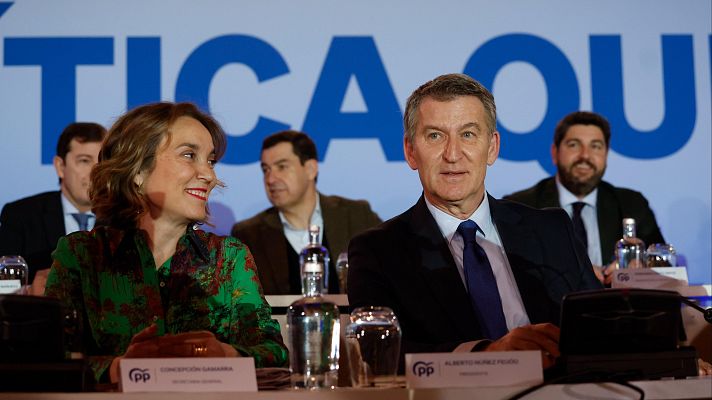 Feijóo saca pecho de su autonomía: "A mí de momento no me da órdenes nadie"