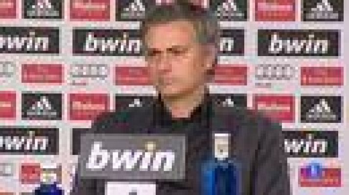 Mourinho: "Acepto los silbidos con tranquilidad"