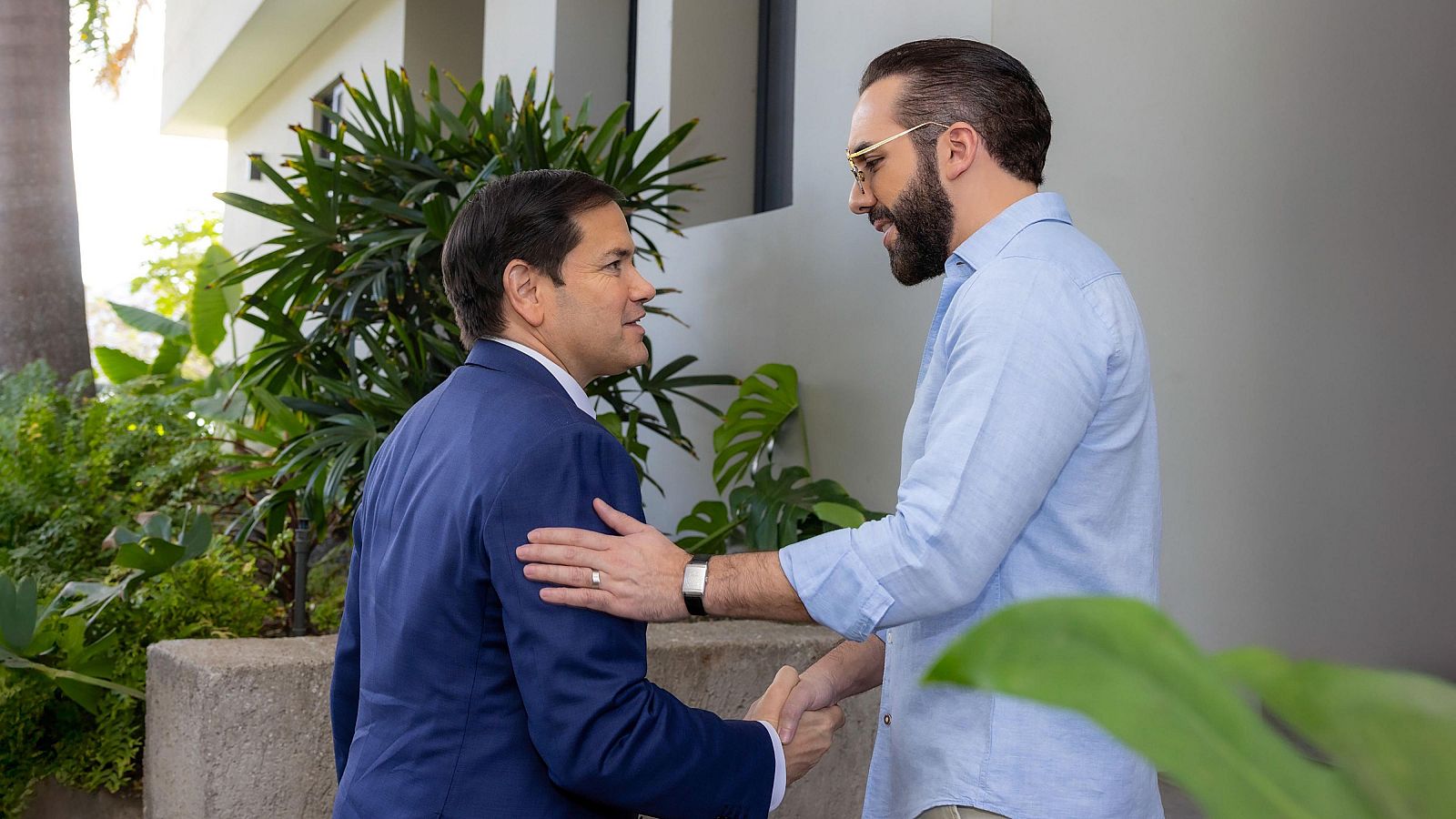 Bukele recibirá a extranjeros ilegales con delitos de EE.UU.