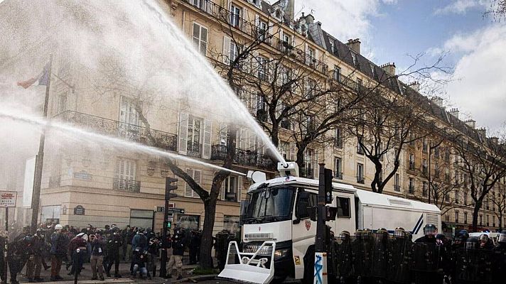 Somos Documentales - Camiones XXL: La tecnología de los vehículos de emergencias - ver ahora