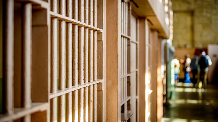 Telediario Matinal - Un juez de EE.UU. suspende la orden de Trump que obligaba a enviar a las mujeres trans a cárceles masculinas