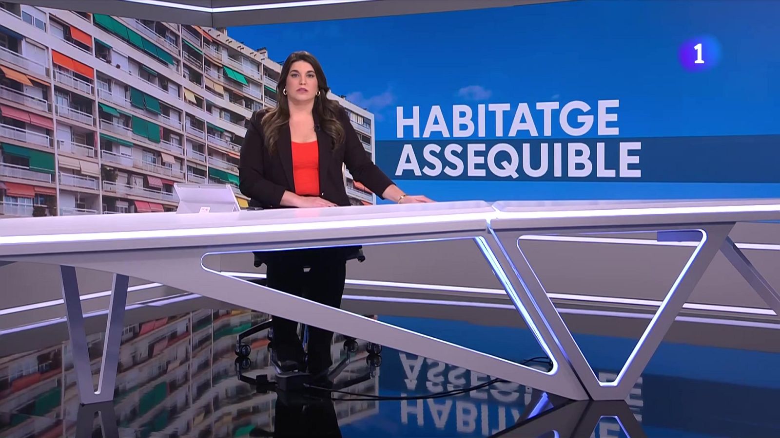 La Generalitat compra 743 pisos a un fons inversor per destinar-los a lloguer social - L'Informatiu | Veure