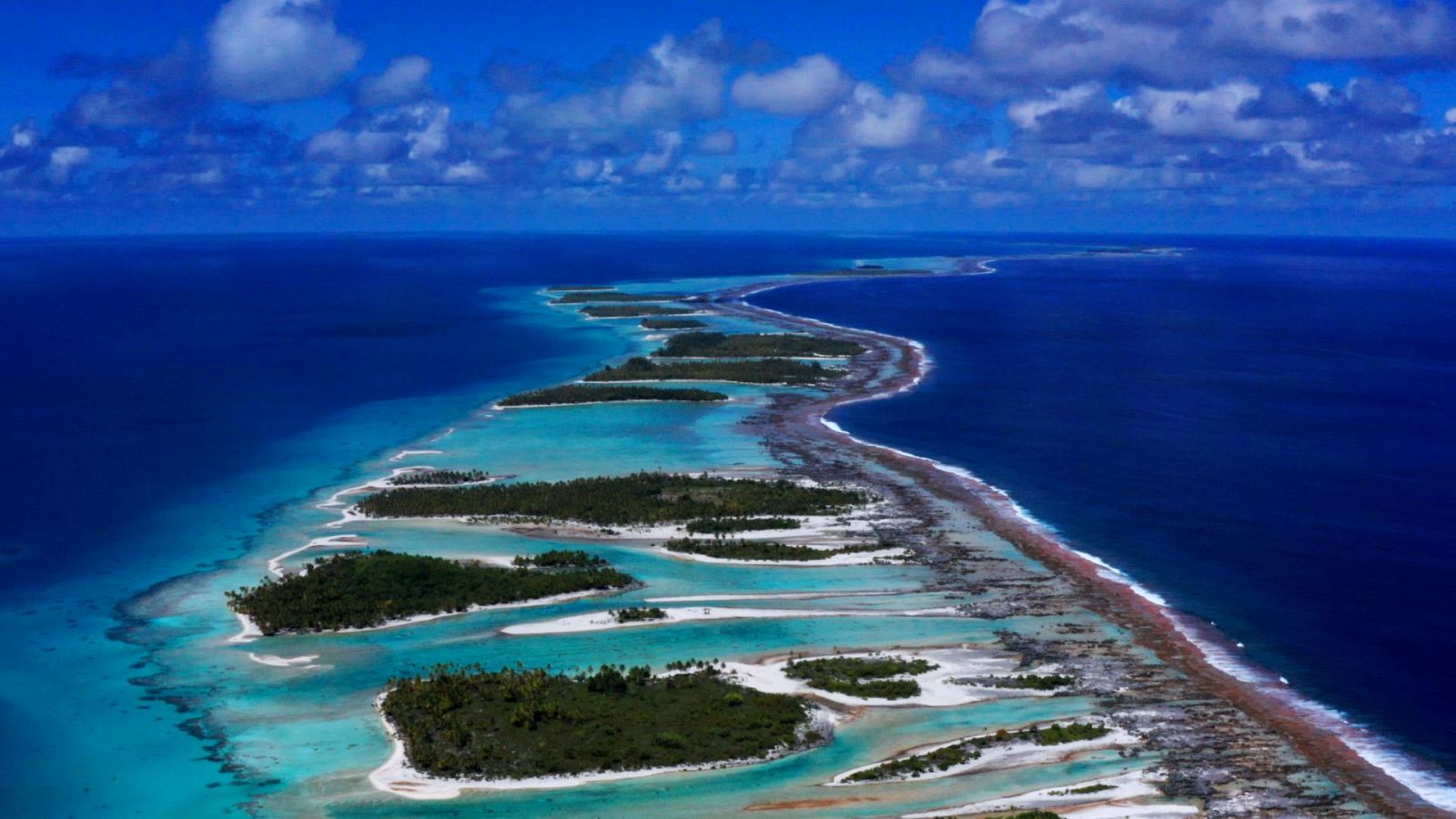 Las salvajes islas Tuamotu - Episodio 3: La comunidad del anillo