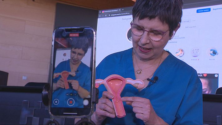 Consultas ginecológicas en redes sociales para ayudar a las jóvenes