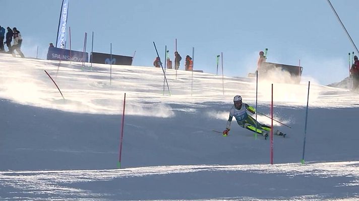 Esquí - Esquí alpino - Copa de Europa. 1ª Manga Slalom Masculino