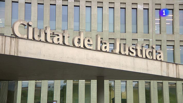 L'Informatiu - Un veí de Girona recupera la casa a punt de reforma que li havien ocupat