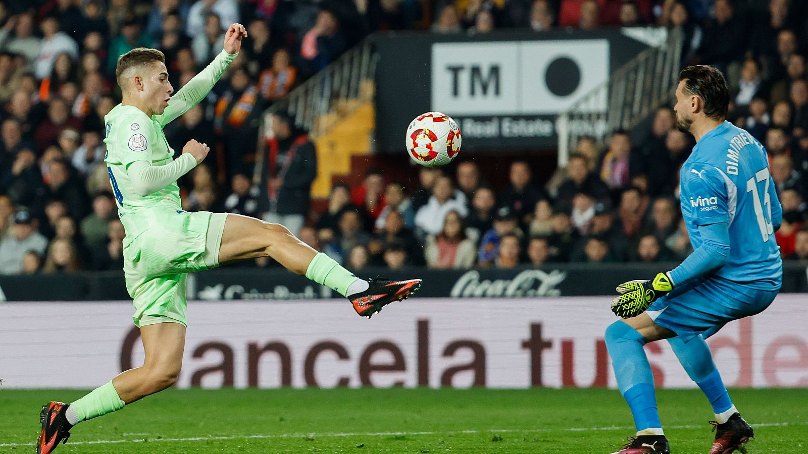 Valencia - Barcelona: Fermín anota el 0-3 en Mestalla - Fútbol | Ver