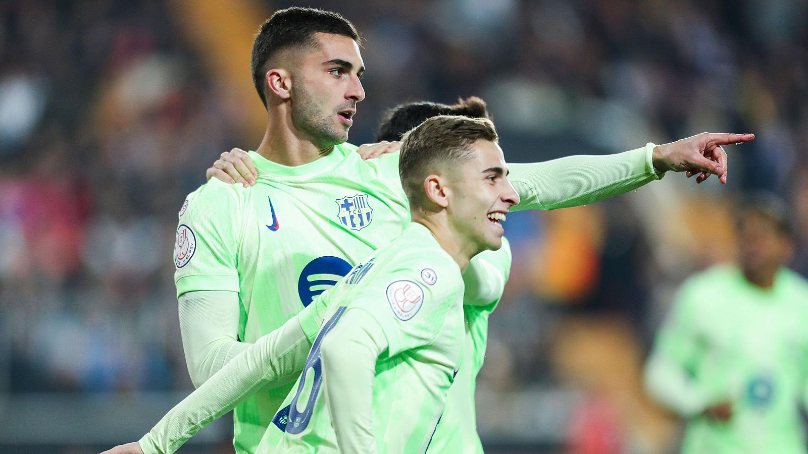 El Barça vuelve a golear al Valencia y se mete en semis de Copa | Ver