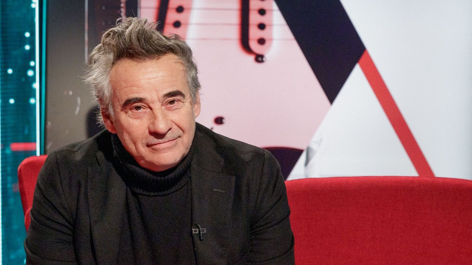 Entrevista a Eduard Fernández - Atención Obras - Atención obras | Ver