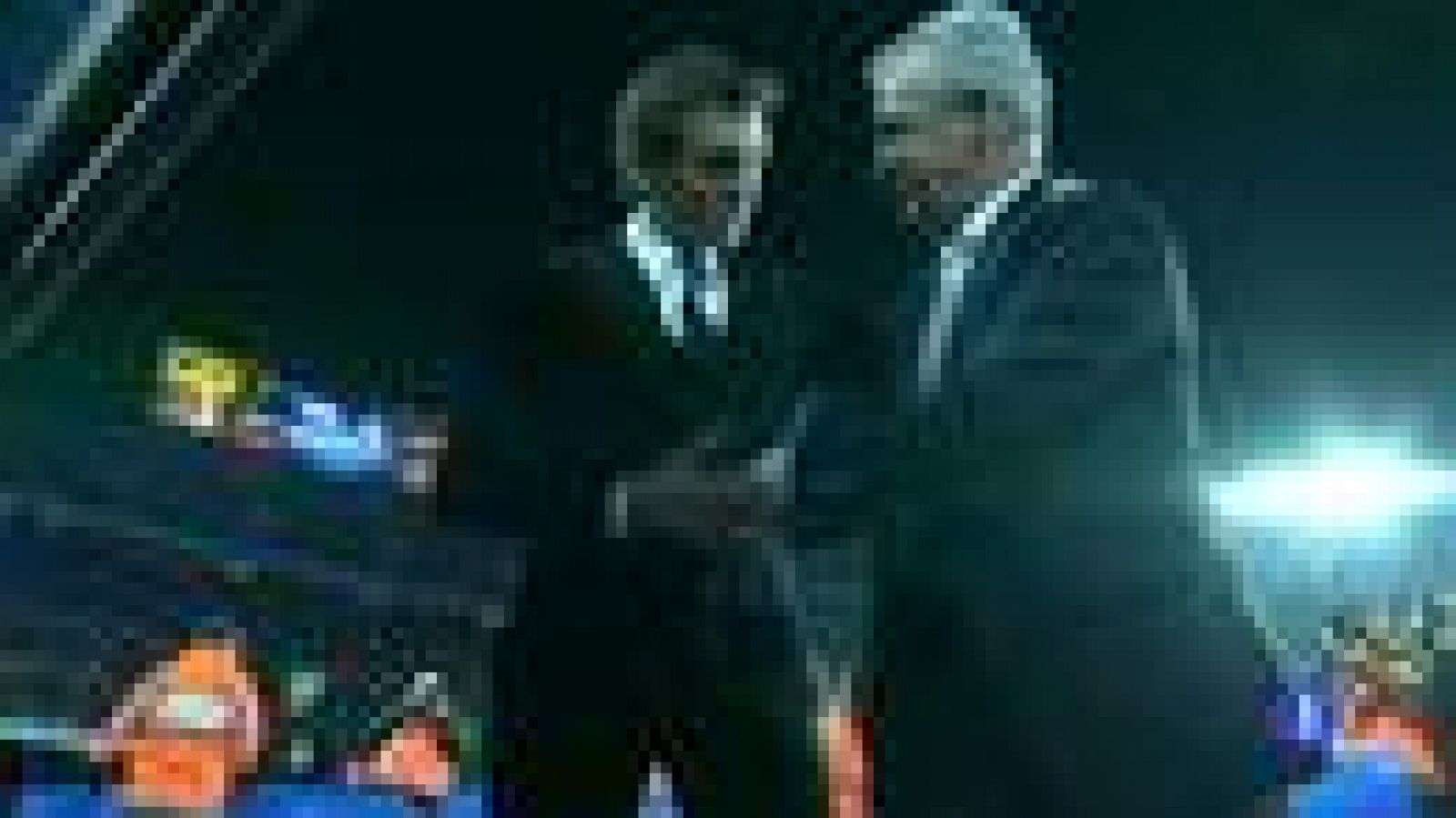 17 días después de su intervención quirúrgica Tito Vilanova volvió a sentarse ayer en el banquillo para dirigir al Barça ante el Espanyol en el derbi catalán. El técnico azulgrana fue talismán. Su equipo goleó a los blanquiazules.