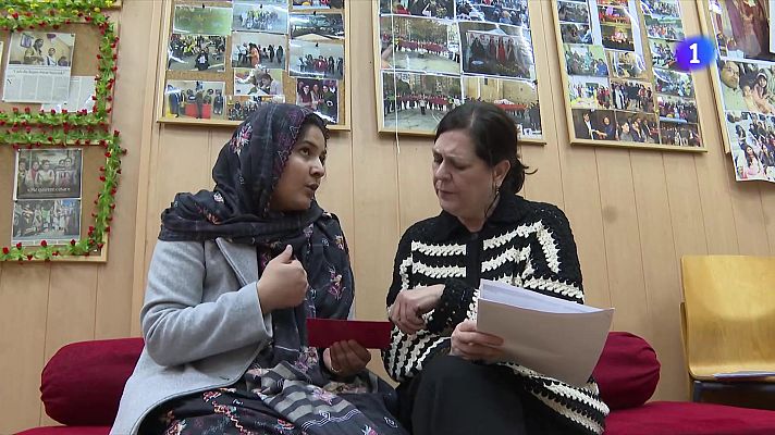 L'Informatiu - Un tribunal del Pakistan anul·la un matrimoni forçat