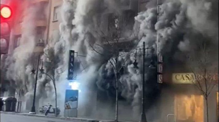 La tarde en 24h - Un incendio en un bingo provoca una gran humareda en Valencia y corta varias avenidas