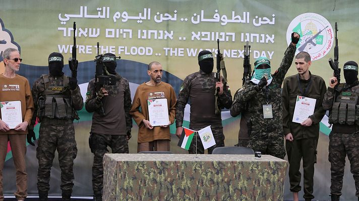 Hamás libera a tres nuevos rehenes israelíes en mal estado físico