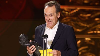 Alberto Iglesias gana el Goya 2025 a la mejor msica original por 'La habitacin de al lado'