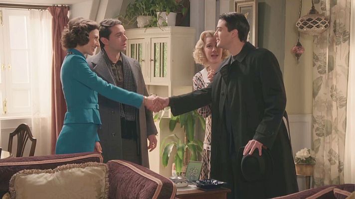 Salón de té La Moderna - Luis Buñuel llega a La Moderna