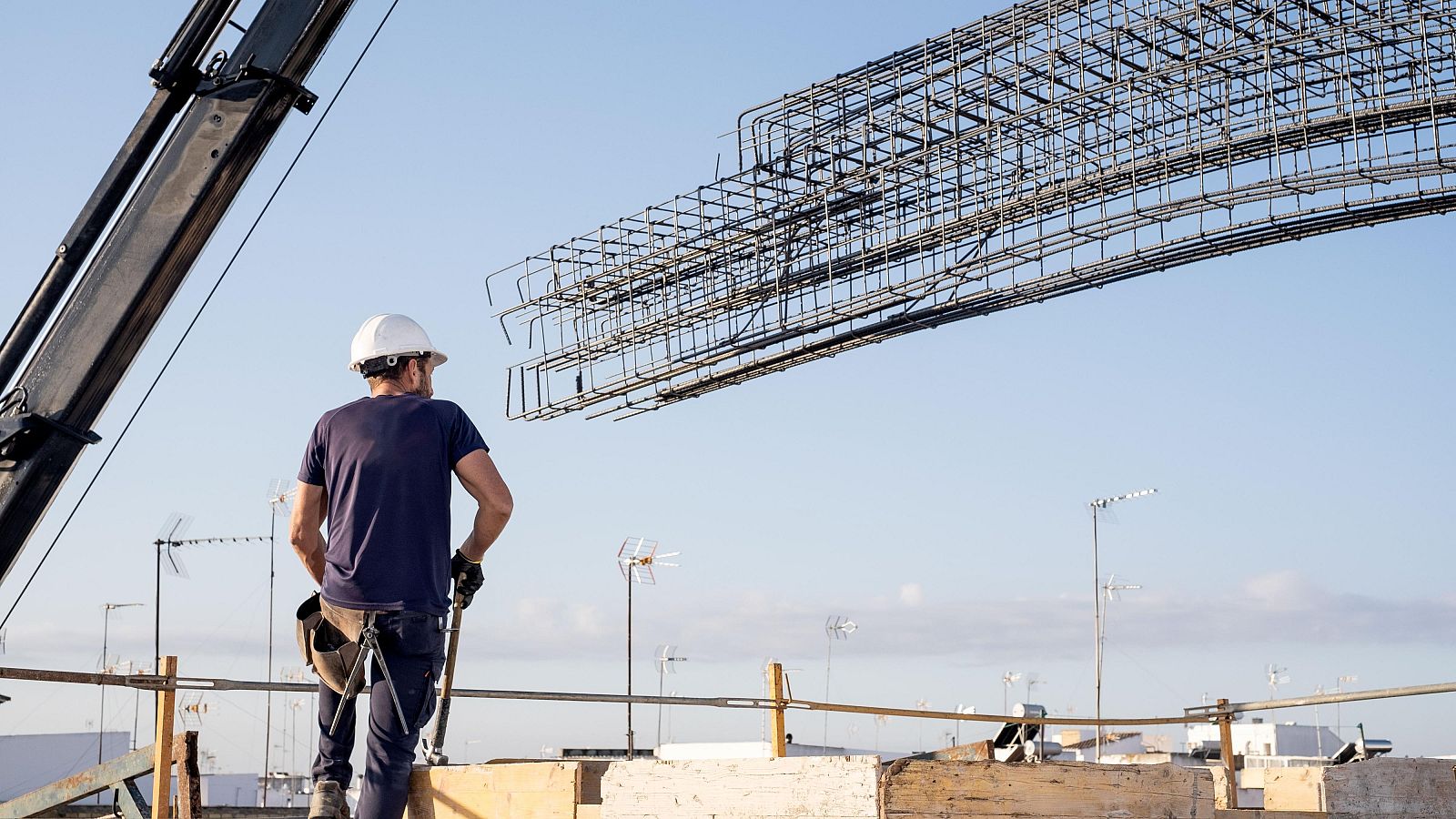 En 2024 perdieron la vida 796 trabajadores, un 10% más que en 2023 - Telediario 1 | Ver