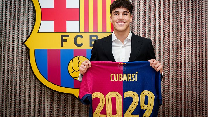 Pau Cubarsí, "muy contento de renovar con el club de mi vida"
