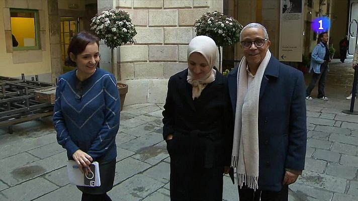 L'Informatiu - Yasmina Jadra rep el Premi Pepe Carvalho de la BCNegra