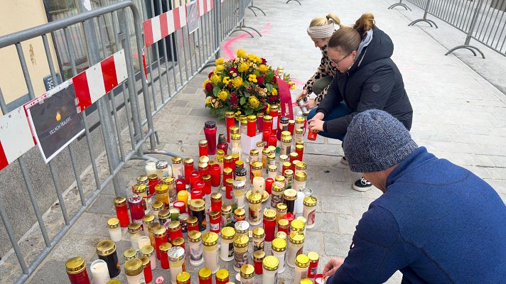 Fin de semana 24h - Un ataque islamista con cuchillo mata a un adolescente y hiere a cinco personas en Austria