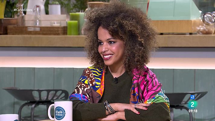 Cafè d'idees - Ebbaba Hameida presenta la novel·la 'Flores de Papel'