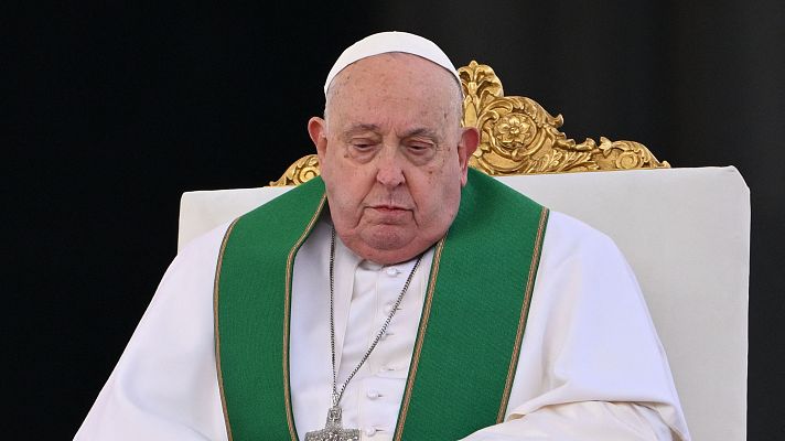  - El papa sigue el tratamiento por la neumonía bilateral y respira de manera autónoma en su sexto día de ingreso