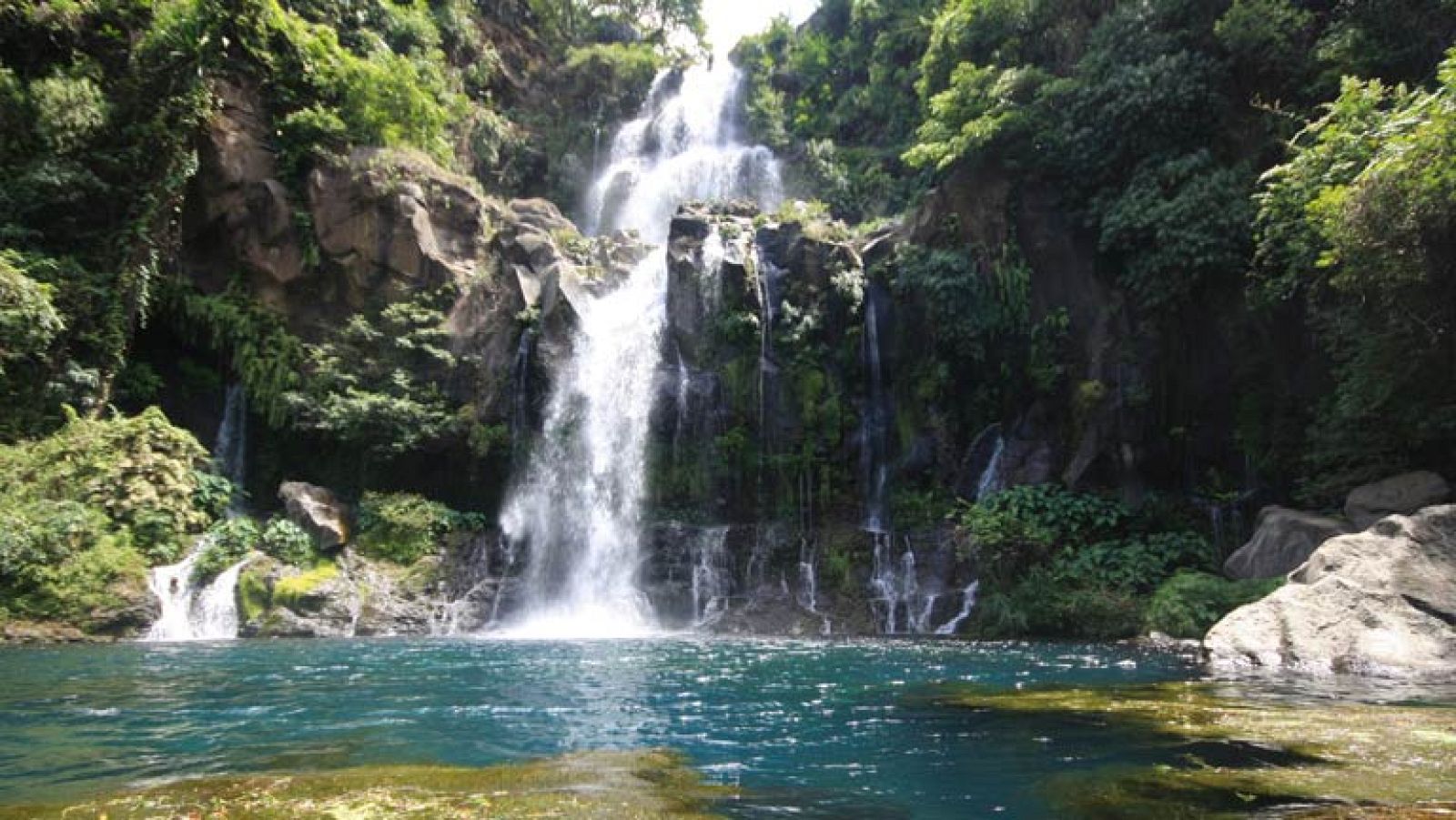 Españoles en el mundo - Islas Reunión - Avance | Ver