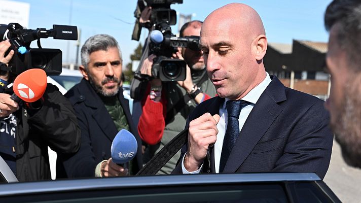 Telediario 1 - La Audiencia Nacional condena a Rubiales a 18 meses de multa por el beso no consentido a Hermoso