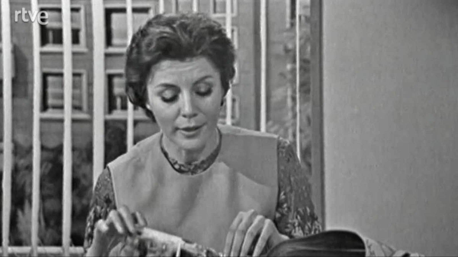 Pili, secretaria ideal - El partido - Pili, secretaria ideal | Ver