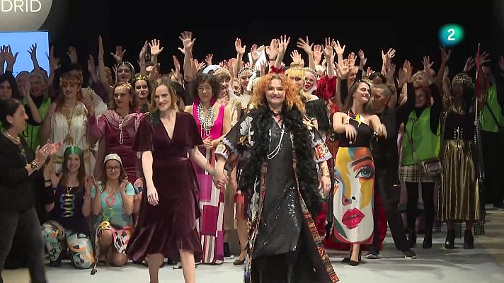 En lengua de signos - Un desfile inclusivo en el Madridjoya del MOMAD