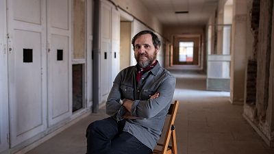 Página Dos - Los fantasmas de 'Crisálida', de Fernando Navarro