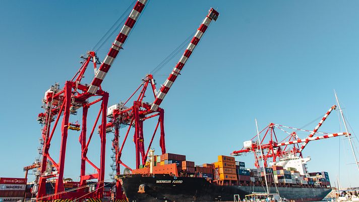 Telediario Fin de Semana - Así funcionan las descargas "en remoto" en el puerto de Lisboa