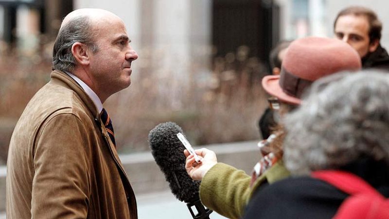 De Guindos vuelve a descartar el rescate 