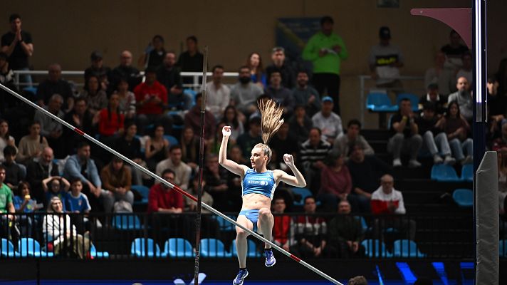 Atletismo - Maialen Axpe gana su tercer Campeonato de España de pértiga
