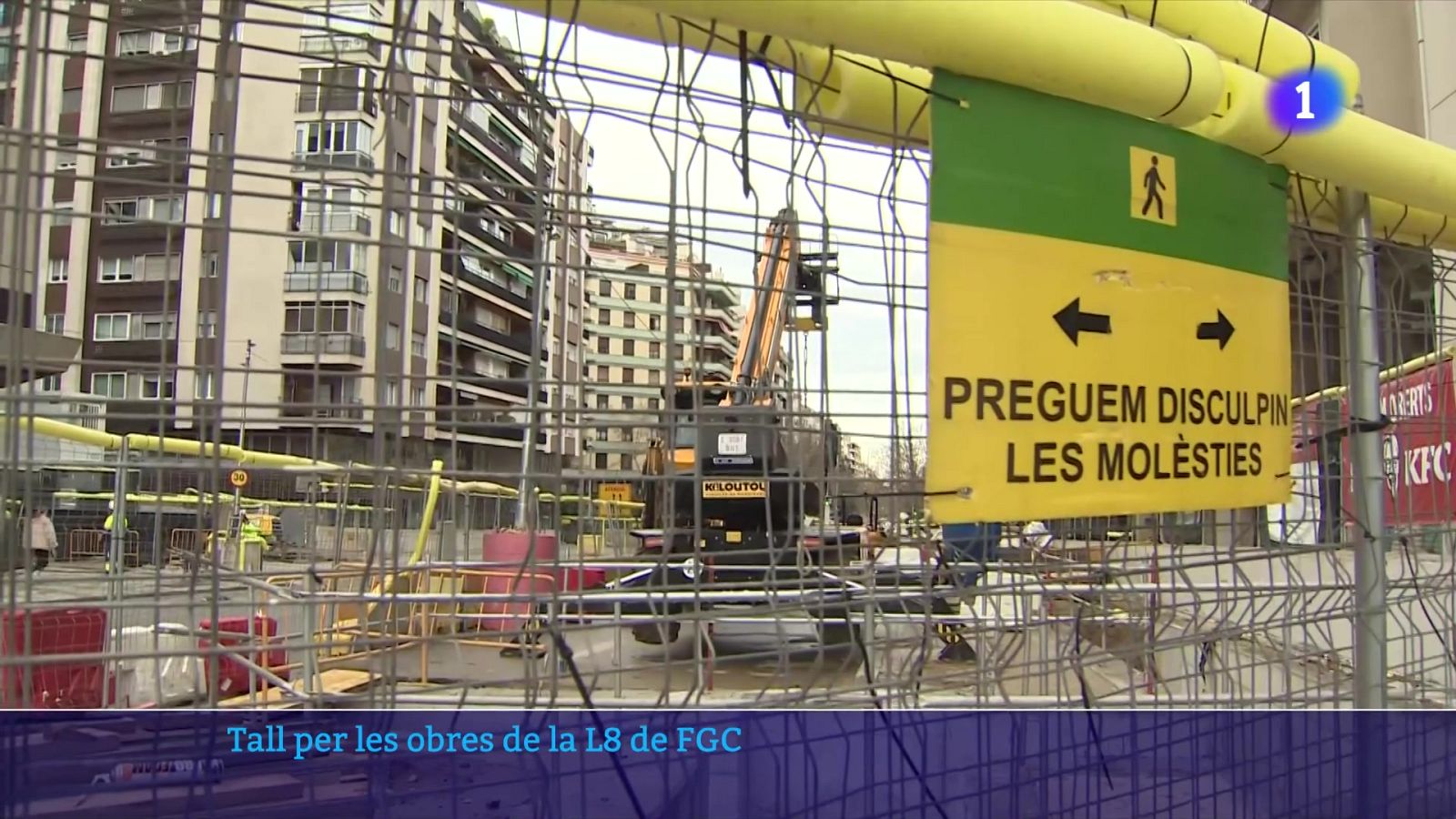 Tallat un tram del carrer Urgell per les obres de l'L8 durant un any - L'Informatiu | Veure