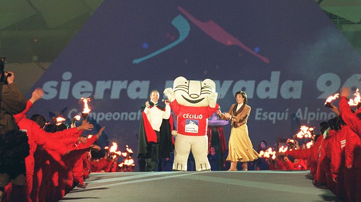 Esquí - Paco y Blanca Fernández Ochoa hicieron de maestros de ceremonia en Sierra Nevada 1996