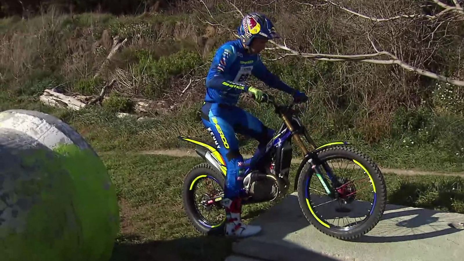 Trial - Reportaje Adam Raga “La última zona” - ver ahora