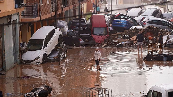 Mazón reconoce que llegó al Cecopi después de enviarse la alerta - Telediario 1 | Ver
